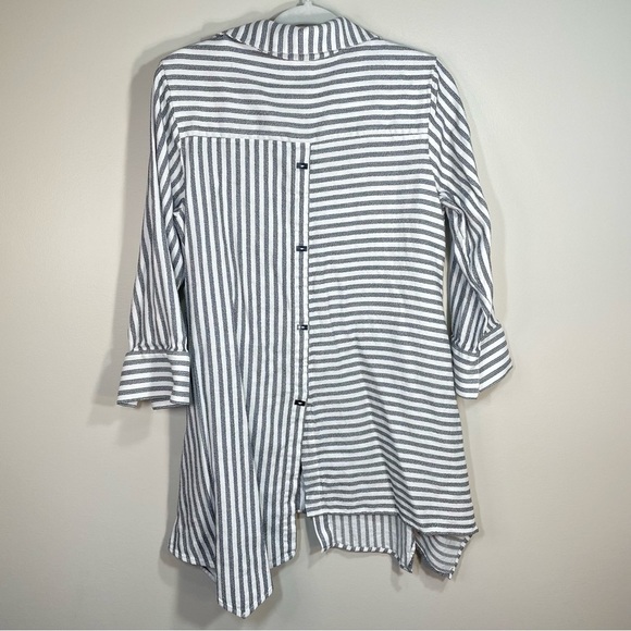 Soft Surroundings Standout Shirt Asymmetric Gray White Tunic Size Womens Small - Picture 3 of 7